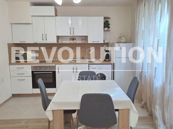 Дава се под наем Тристаен апартамент в Варна, Чаталджа - 76 кв.м за 650 € - Снимка #1