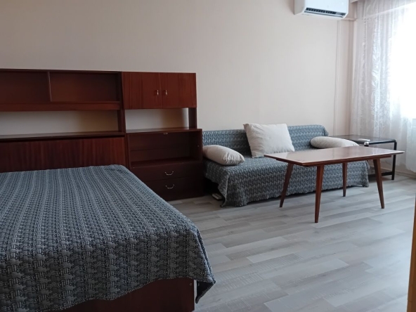 Дава се под наем Едностаен апартамент в Русе, Централен южен район - 44 кв.м за 204 € - Снимка #1