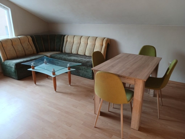 Дава се под наем Тристаен апартамент в Свиленград - 55 кв.м за 280.5 € - Снимка #1