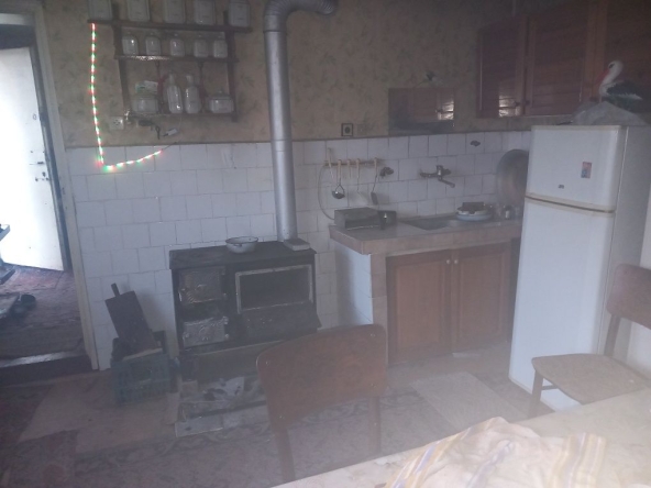 Къща в с. Телиш, Област Плевен - 160 кв.м за 144 €/кв.м - Снимка #1