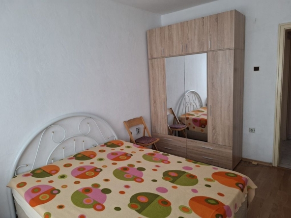 Дава се под наем Двустаен апартамент в Казанлък - 70 кв.м за 114750 € - Снимка #1