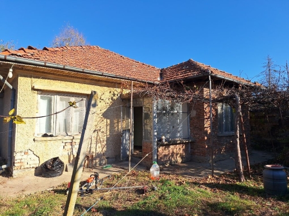 Къща в с. Поликраище, Област Велико Търново - 161 кв.м за 243 €/кв.м - Снимка #1