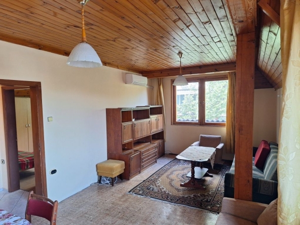 Дава се под наем Етаж от къща в Пловдив, Каменица 1 - 108 кв.м за 433.5 € - Снимка #1