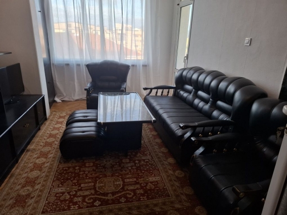 Дава се под наем Тристаен апартамент в Казанлък - 62 кв.м за 153 € - Снимка #1