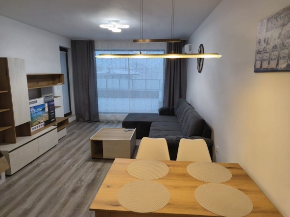 Дава се под наем Двустаен апартамент в Пловдив, Христо Смирненски - 100 кв.м за 548.25 € - Снимка #1