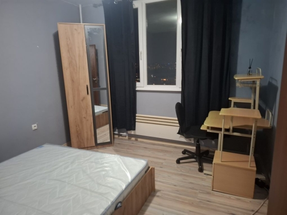 Дава се под наем Тристаен апартамент в София, Слатина - 110 кв.м за 698.19 € - Снимка #1