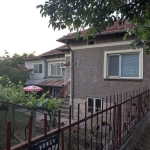 Къща в Исперих - 950 кв.м за 69 €/кв.м - Снимка #1