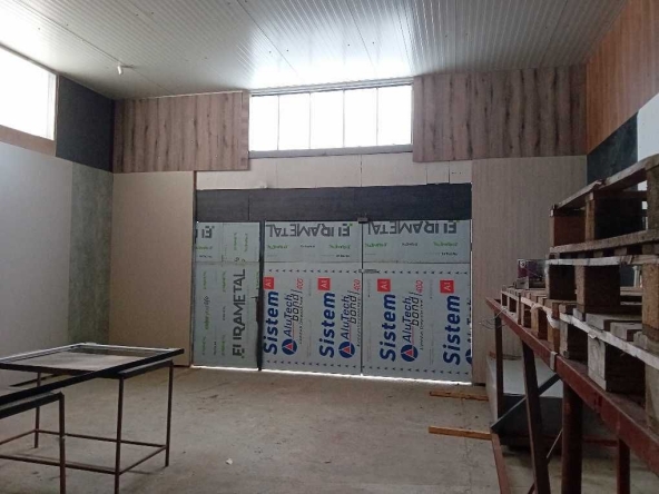 Дава се под наем Промишлена сграда в София, Младост 3 - 188 кв.м за 1020 € - Снимка #1