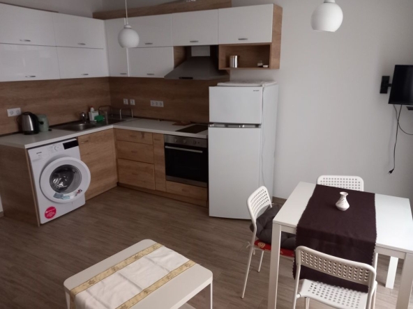 Дава се под наем Двустаен апартамент в Варна, Спортна зала - 60 кв.м за 510 € - Снимка #1