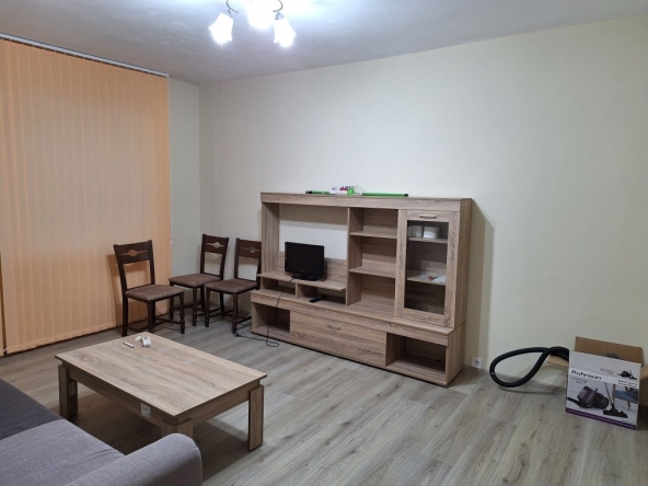 Дава се под наем Двустаен апартамент в Велико Търново, Зона Б - 64 кв.м за 280.5 € - Снимка #1