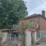 Къща в с. Раздел, Област Ямбол - 100 кв.м за 184 €/кв.м - Снимка #1