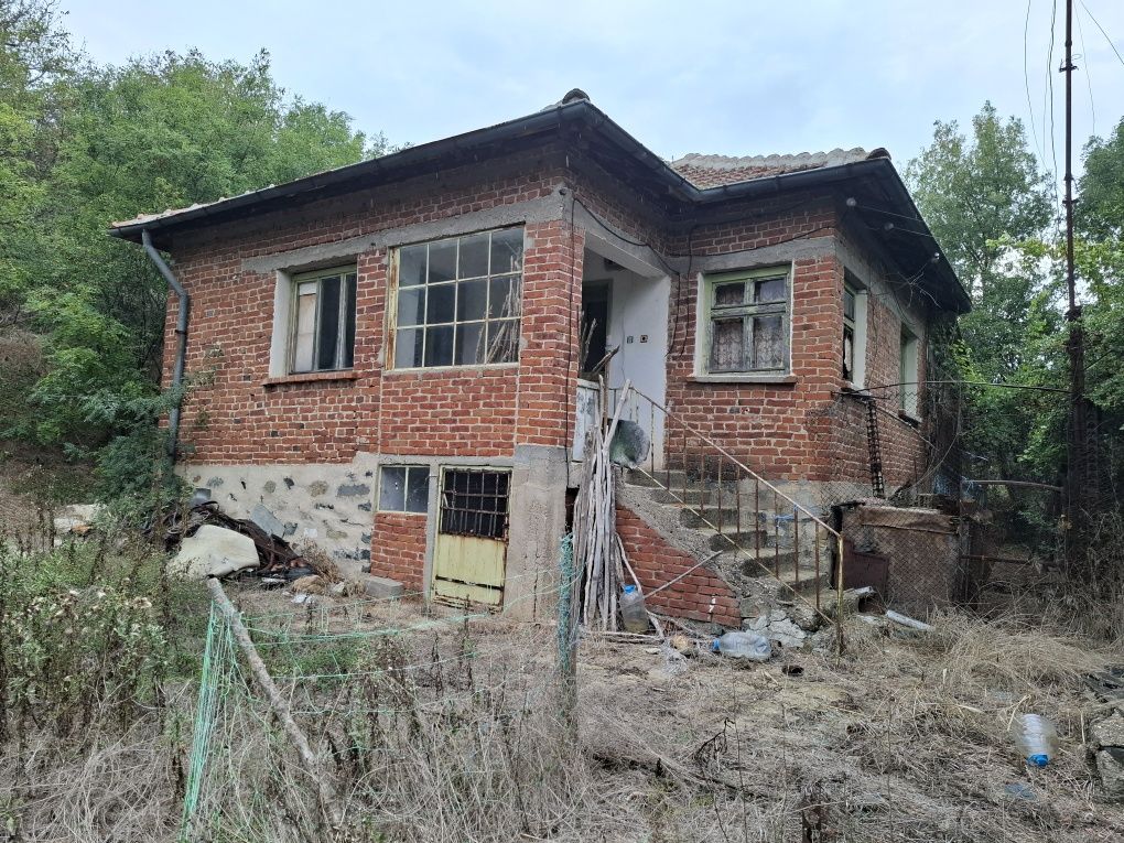 Къща в с. Раздел, Област Ямбол - 50 кв.м за 123 €/кв.м - Снимка #1