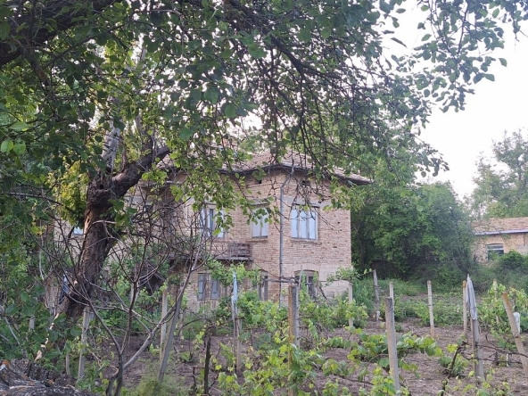 Къща в Попово - 130 кв.м за 216 €/кв.м - Снимка #1