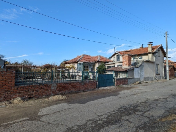 Къща в с. Стара река, Област Ямбол - 120 кв.м за 850 €/кв.м - Снимка #1