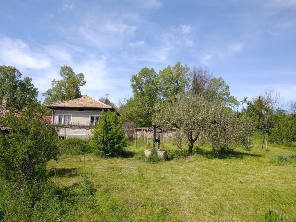 Къща в с. Ушинци, Област Разград - 65 кв.м за 377 €/кв.м - Снимка #1
