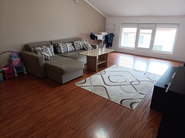 Тристаен апартамент в Хасково, Любен Каравелов - 120 кв.м за 719 €/кв.м - Снимка #1