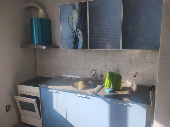 Дава се под наем Двустаен апартамент в Добрич, Христо Ботев - 65 кв.м за 183.6 € - Снимка #1