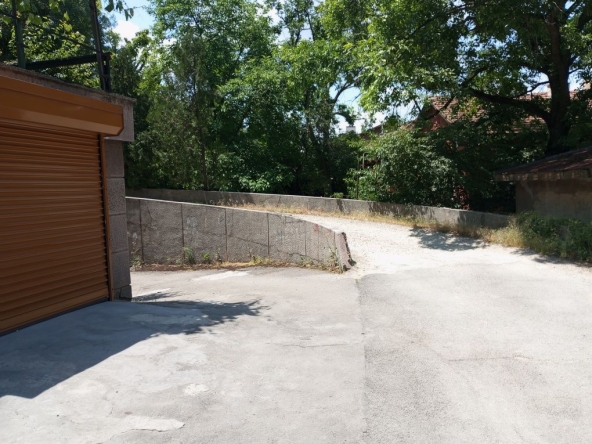 Гараж / Паркомясто в София, Лозенец - 16 кв.м за 1750 €/кв.м - Снимка #1