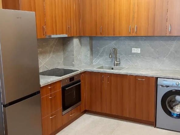 Дава се под наем Двустаен апартамент в Пловдив, Център - 73 кв.м за 450 € - Снимка #1