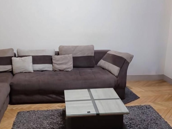 Дава се под наем Двустаен апартамент в Пловдив, Кючук Париж - 58 кв.м за 400 € - Снимка #1