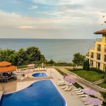 Двустаен апартамент в Бяла - 61 кв.м за 1025 €/кв.м - Снимка #1