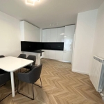 Дава се под наем Тристаен апартамент в София, Витоша - 91 кв.м за 1200 € - Снимка #1