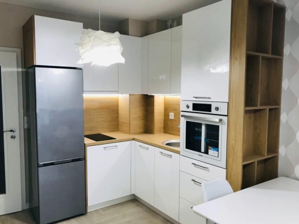 Дава се под наем Двустаен апартамент в София, Дървеница - 69 кв.м за 650 € - Снимка #1