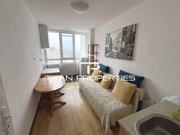 Дава се под наем Двустаен апартамент в Варна, Завод Дружба - 50 кв.м за 400 € - Снимка #1