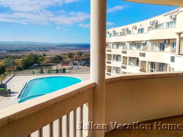 Двустаен апартамент в Бяла - 84 кв.м за 834 €/кв.м - Снимка #1