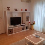 Дава се под наем Едностаен апартамент в Пловдив, Тракия - 37 кв.м за 153 € - Снимка #1