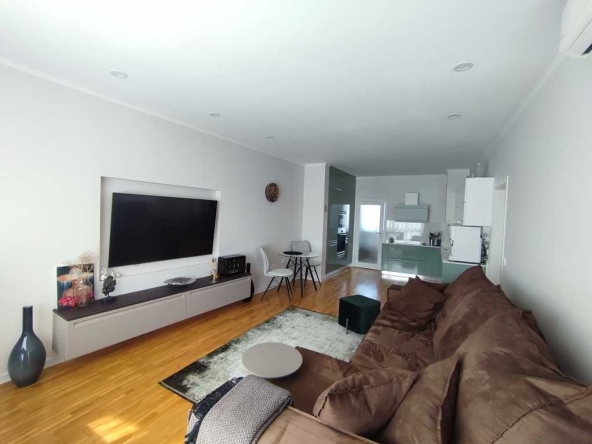 Двустаен апартамент в к.к. Св.Св. Константин и Елена - 112 кв.м за 2143 €/кв.м - Снимка #1