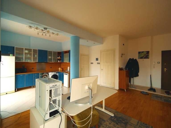 Тристаен апартамент в София, Център - 110 кв.м за 3273 €/кв.м - Снимка #1