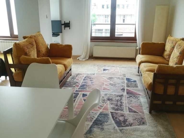 Дава се под наем Двустаен апартамент в София, Център - 57 кв.м за 433.5 € - Снимка #1