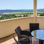 Тристаен апартамент в Бяла - 139 кв.м за 404 €/кв.м - Снимка #1