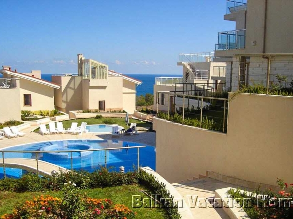 Къща в Бяла - 198 кв.м за 677 €/кв.м - Снимка #1