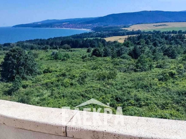 Двустаен апартамент в Варна, Център - 84 кв.м за 425 €/кв.м - Снимка #1