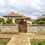 Къща в с. Василево, Област Добрич - 980 кв.м за 41 €/кв.м - Снимка #1