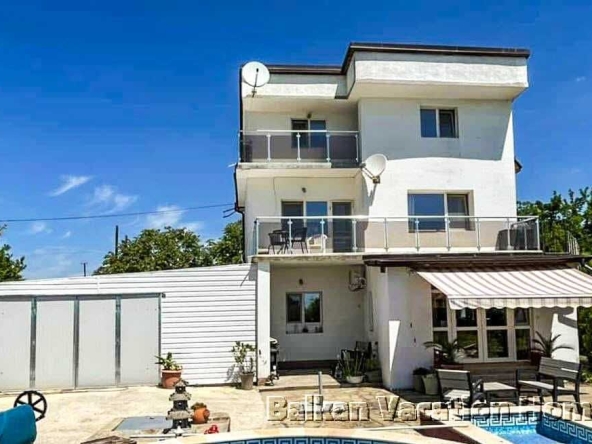 Къща в с. Топола, Област Добрич - 145 кв.м за 595 €/кв.м - Снимка #1