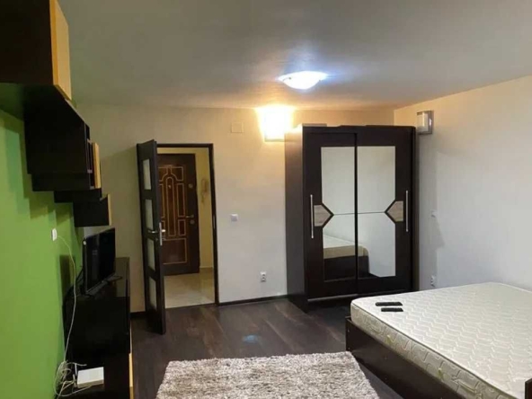 Дава се под наем Едностаен апартамент в Пловдив, Южен - 24 кв.м за 102 € - Снимка #1
