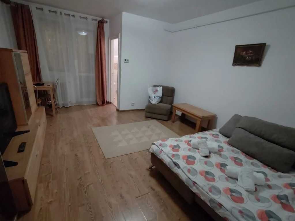 Дава се под наем Едностаен апартамент в Пловдив, Център - 37 кв.м за 163.2 € - Снимка #1