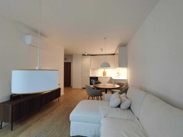 Дава се под наем Двустаен апартамент в София, Дианабад - 60 кв.м за 714 € - Снимка #1