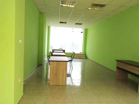 Дава се под наем Магазин в София, Център - 35 кв.м за 428.4 € - Снимка #1