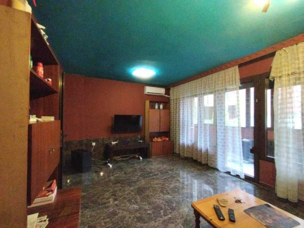 Тристаен апартамент в София, Център - 92 кв.м за 2212 €/кв.м - Снимка #1
