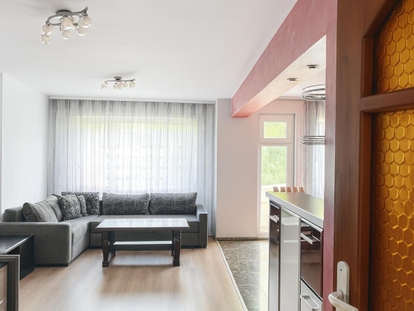 Дава се под наем Тристаен апартамент в Пловдив, Каменица 1 - 122 кв.м за 612 € - Снимка #1