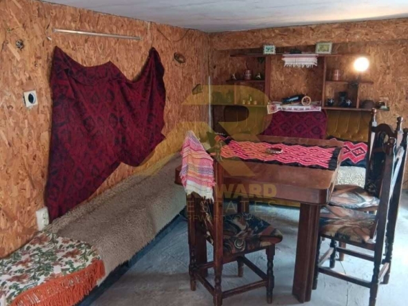 Къща в Брезник - 50 кв.м за 900 €/кв.м - Снимка #1