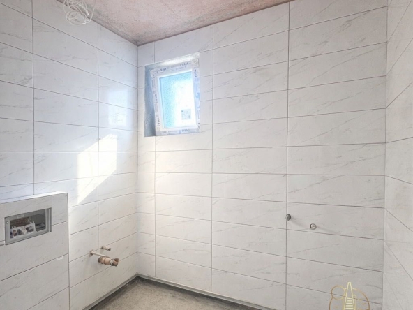 Едностаен апартамент в Варна, Владислав Варненчик - 30 кв.м за 1190 €/кв.м - Снимка #1