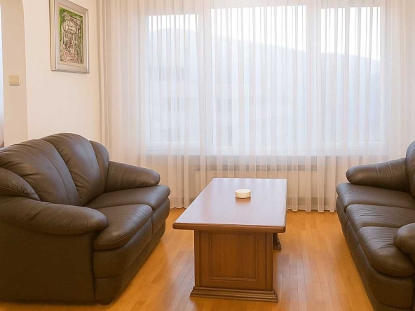 Дава се под наем Тристаен апартамент в София, Младост 3 - 112 кв.м за 750 € - Снимка #1
