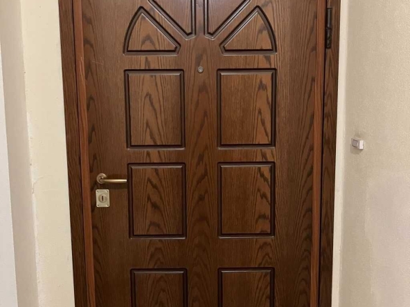 Тристаен апартамент в Варна, Базар Левски - 100 кв.м за 2850 €/кв.м - Снимка #1