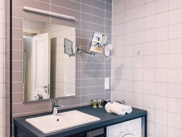 Двустаен апартамент в София, Студентски град - 63 кв.м за 2096 €/кв.м - Снимка #1