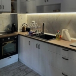 Дава се под наем Тристаен апартамент в Варна, м-т Траката - 70 кв.м за 600 € - Снимка #1